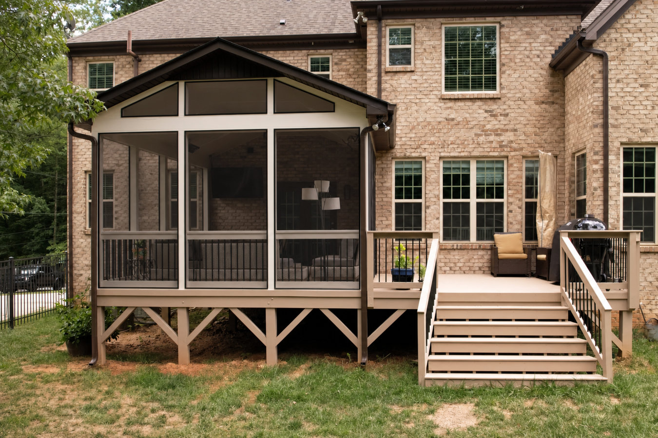 Screened-In Porches and Screened Decks in North Lauderdale, FL